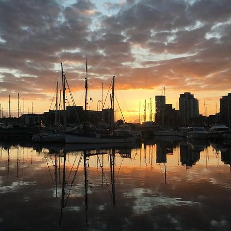 Luxury 1 Bed Ipswich Marina Apartment Free Parking Eksteriør billede